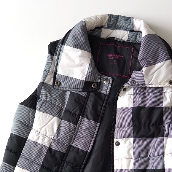 Arizona Jean Company Jackets & Blazers - Arizona Jean Co. Navy/ White Checkered Puffer Vest